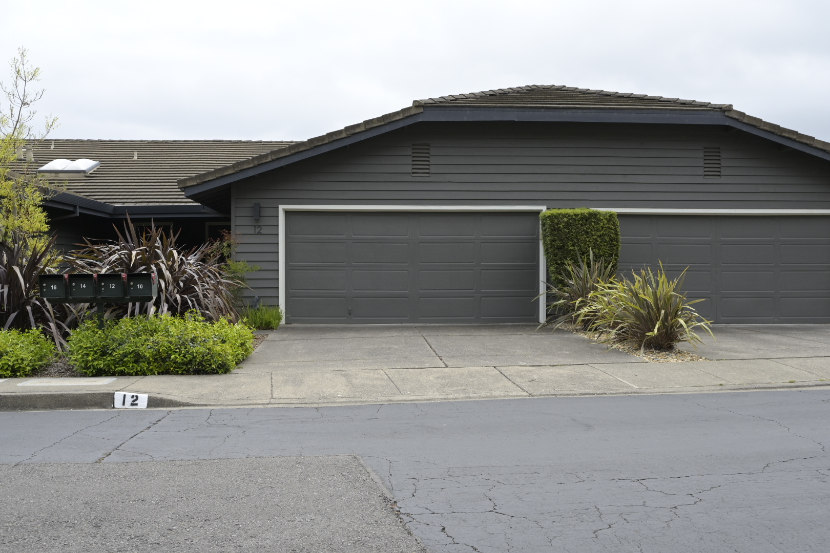 12 Heritage Drive
