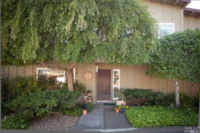 39 Porto Bello Drive
