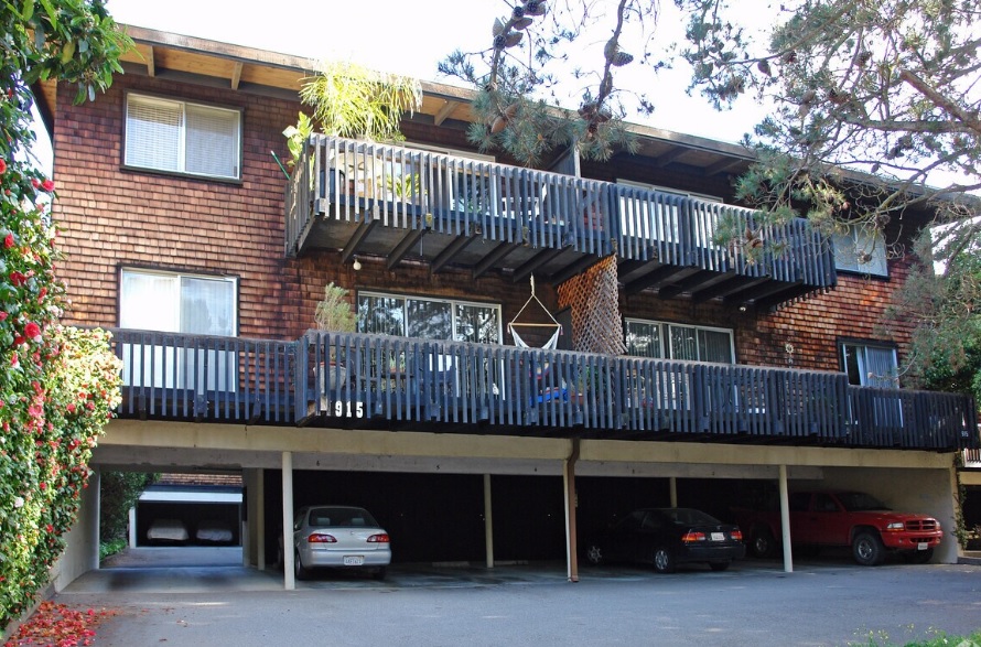 915 E. Blithedale-3